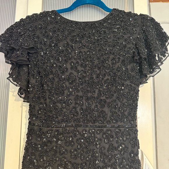 ✔️58B/68B/67B ❤️ BNWT MAC DUGGAL FLOUNCE SLEEVE BEADED MIDI DRESS #10827 - Picture 4 of 12